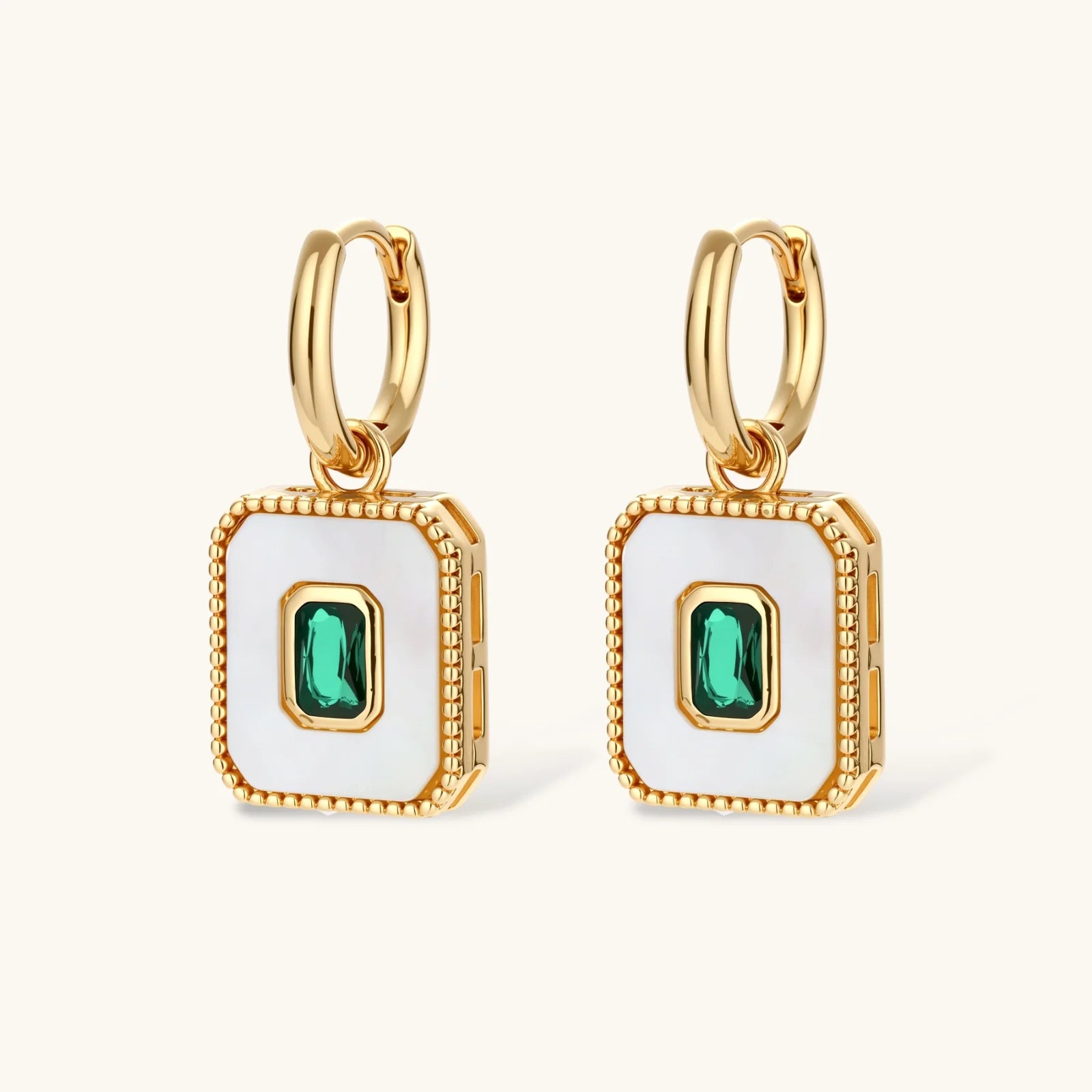 Angled view of Emerald Square Jewellery Set by Averuna Jewellery