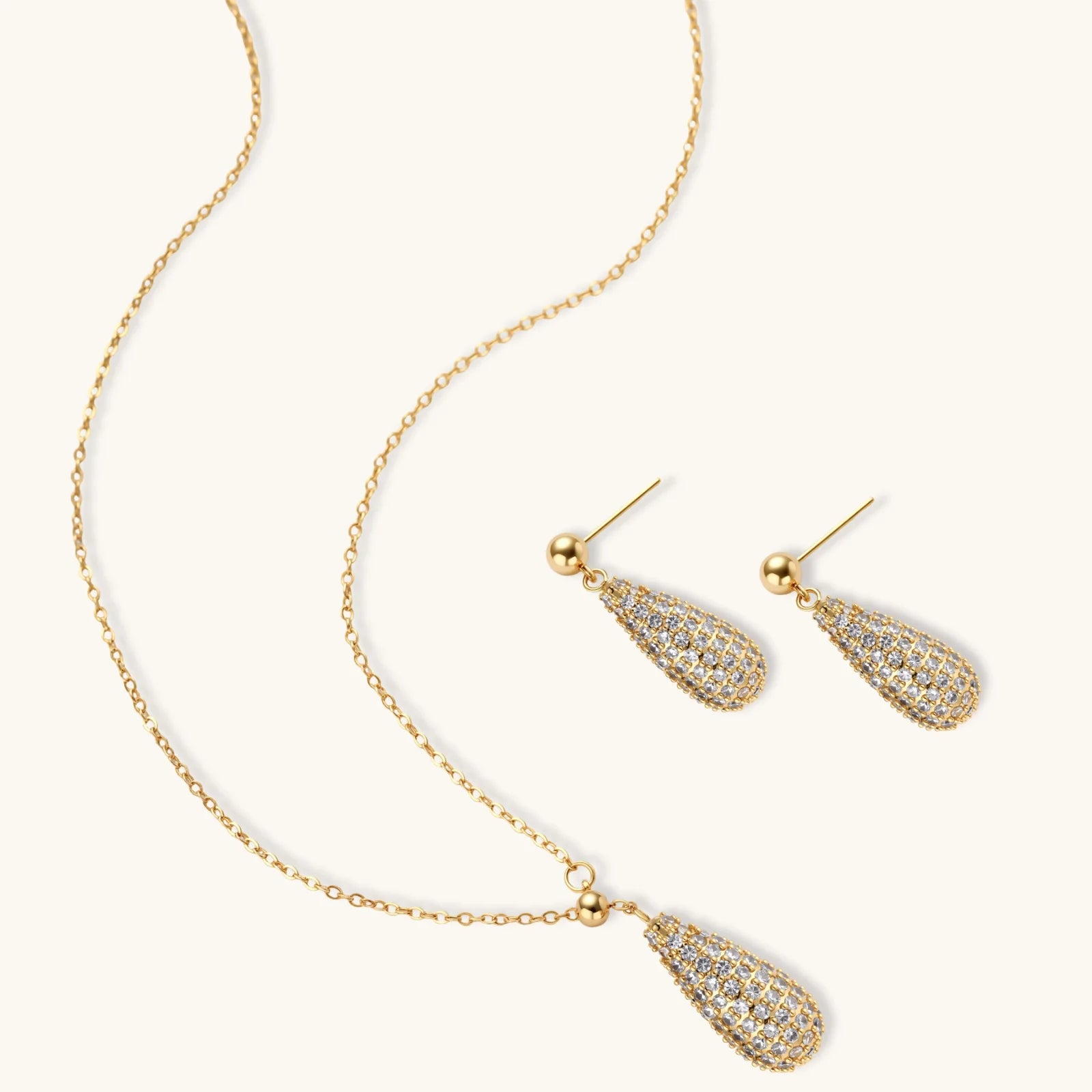 Close-up detail of Golden Luxe Crystal Jewellery Set by Averuna Jewellery