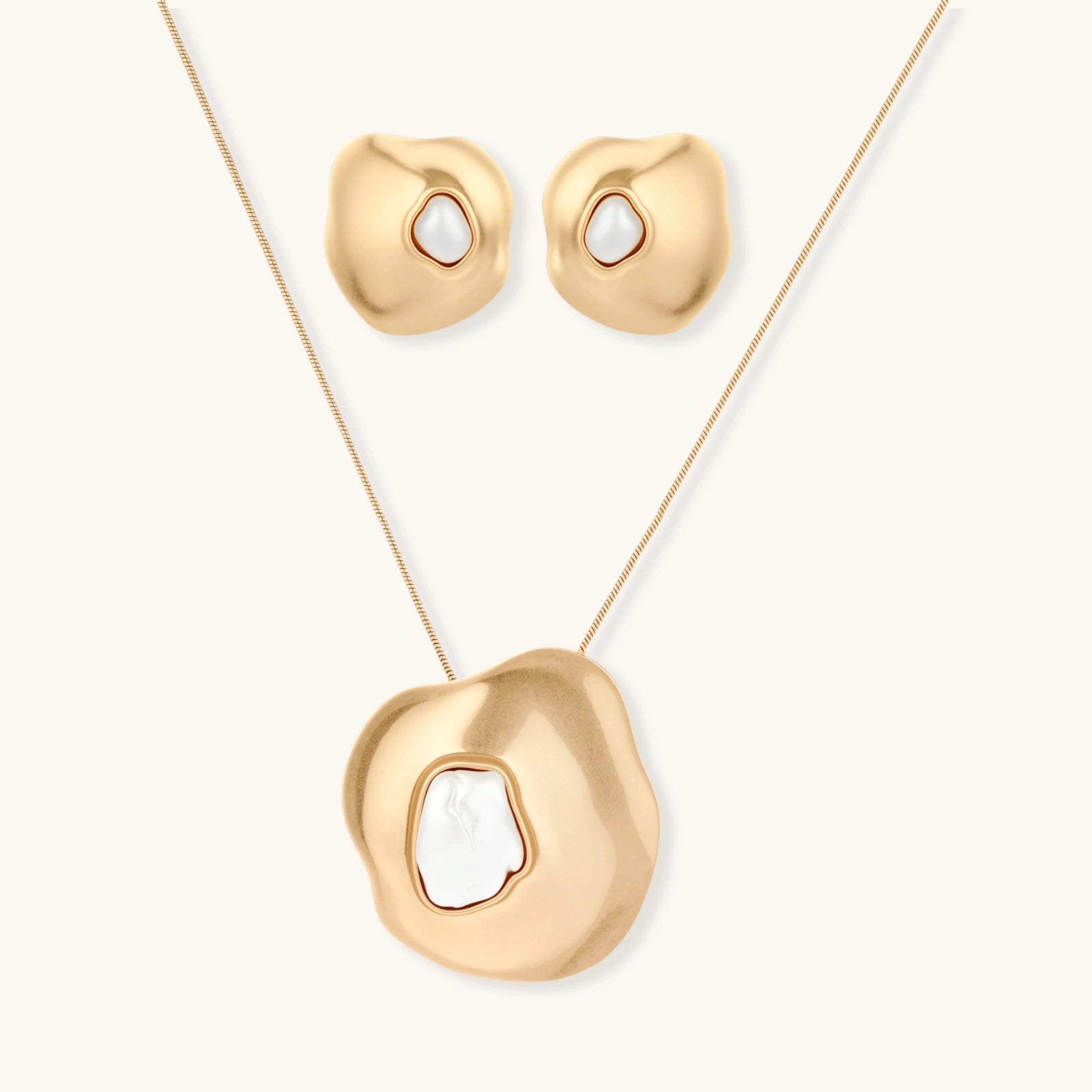 Liquid Art Pearl Jewellery Set by Averuna Jewellery